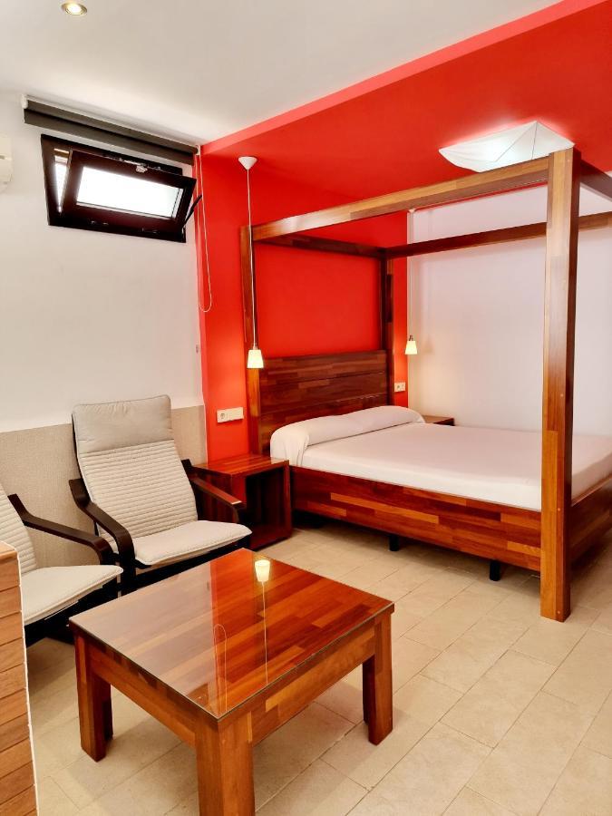 Apartamentos El Arrecife كونيل ذي لا فرونتيرا المظهر الخارجي الصورة