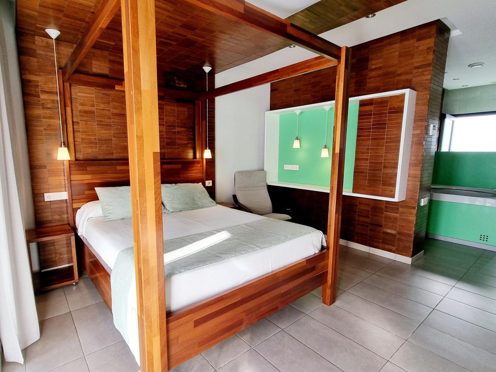 Apartamentos El Arrecife كونيل ذي لا فرونتيرا المظهر الخارجي الصورة