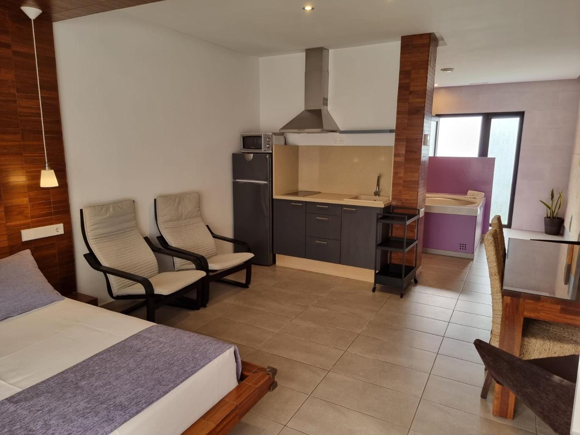 Apartamentos El Arrecife كونيل ذي لا فرونتيرا المظهر الخارجي الصورة
