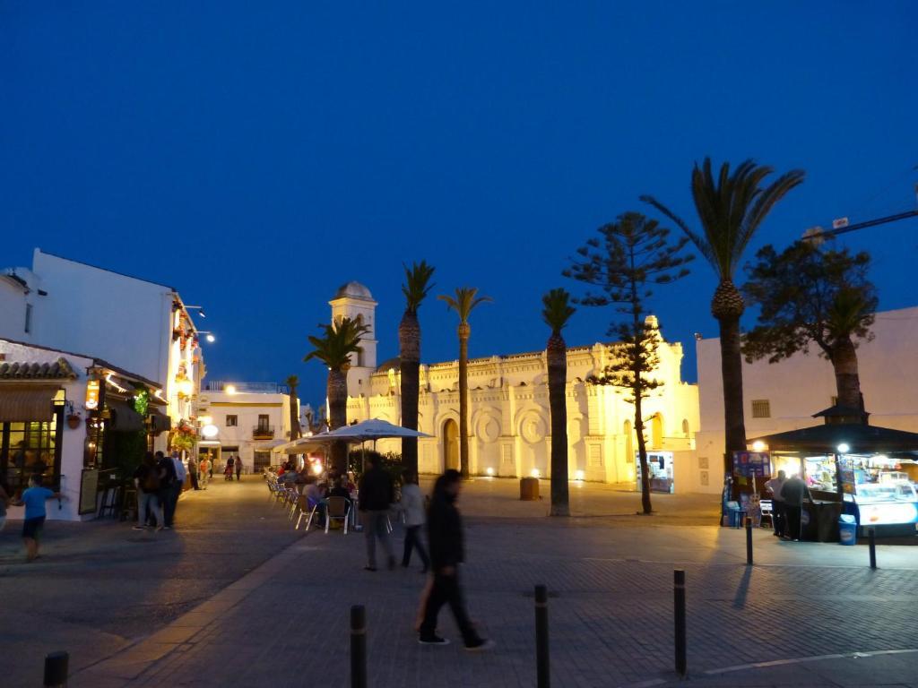 Apartamentos El Arrecife كونيل ذي لا فرونتيرا المظهر الخارجي الصورة